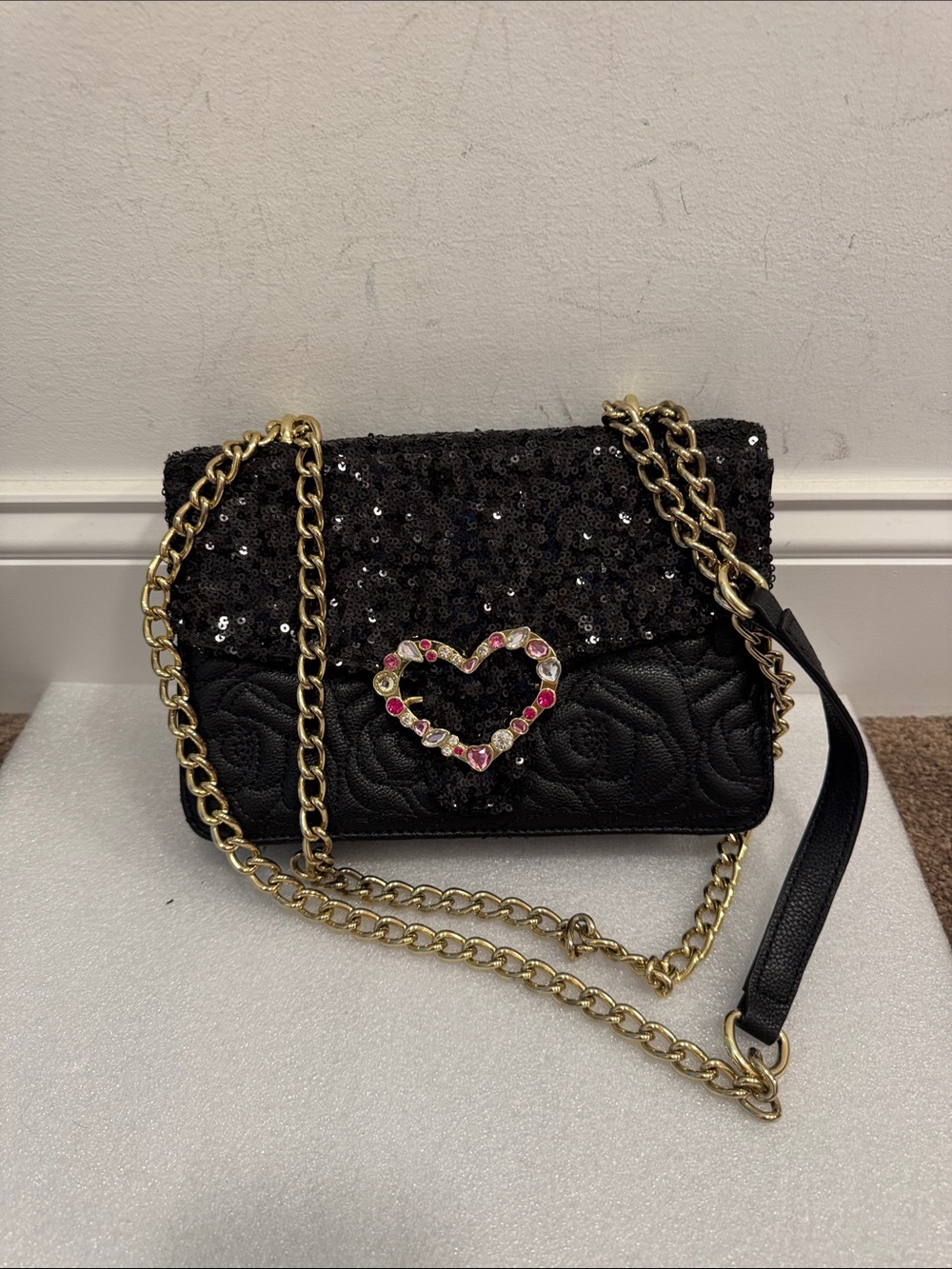 Betsey Johnson black flower embossed gem heart shoulder bag purse